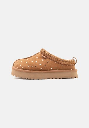 UGG, TAZZ SHINY DOTS - Chaussons - chestnut