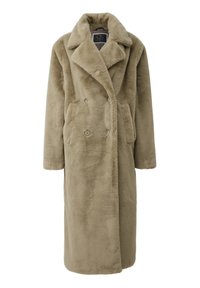 Lange beige nepbontjas met een brede Reverskraag, dubbele knoopsluiting en twee zijzakken.