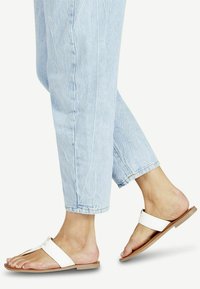 Tamaris T-bar sandals - white