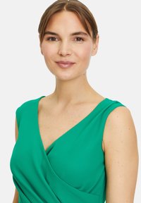 Vera Mont MIT WEITEM BEIN - Combinaison - shamrock green