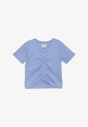 Lyseblå, ribbet t-shirt med korte ærmer, v-hals og samlet detalje i midten. Blødt stof og afslappet pasform. Ingen synlige logoer.