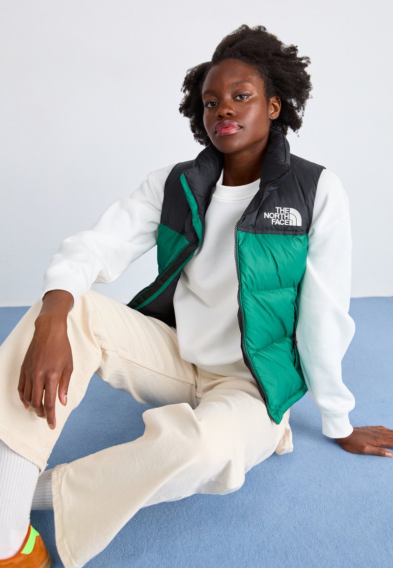 1996 retro nuptse north face hooded vest womens