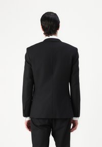 Thumbnail Image 4