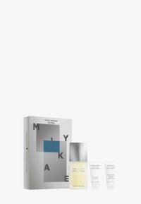 Issey Miyake - L'EAU D'ISSEY POUR HOMME EDT 125 ML + SHOWER GEL 50 ML + AFTER SHAVE 50 ML - Fragrance Set Miniatyrbilde 1