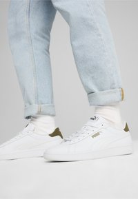 Puma SMASH 3.0 UNISEX - Zapatillas - white-wild willow