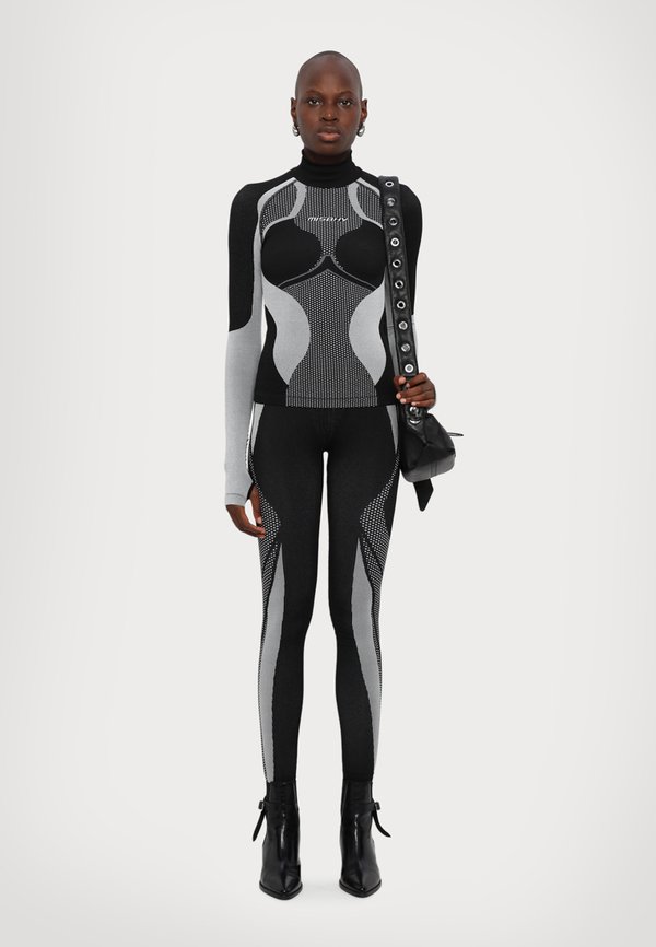 PERFORMA LONG SLEEVE   - Long sleeved top4