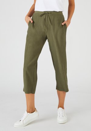 LÉGER - Shorts - green