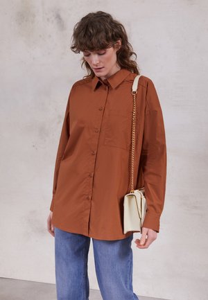 LUCCALIS - Blusa com botões - argan oil