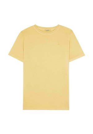 Tricou galben cu mânecă scurtă, confectionat din bumbac, cu un decolteu rotund și un logo mic pe partea stângă a pieptului. Textură netedă.