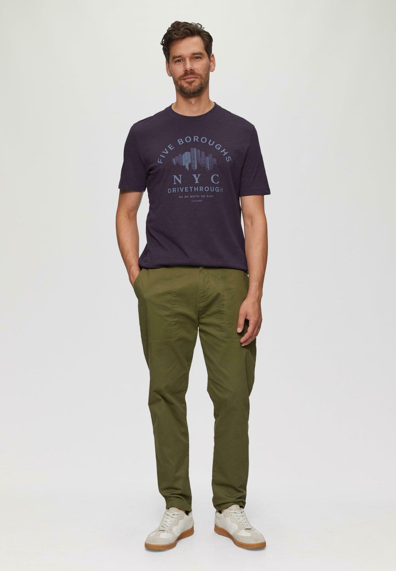 s.Oliver MIT FLAMMSTRUKTUR - T-shirt print - aubergine