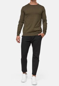 INDICODE JEANS Striktrøje - dark green