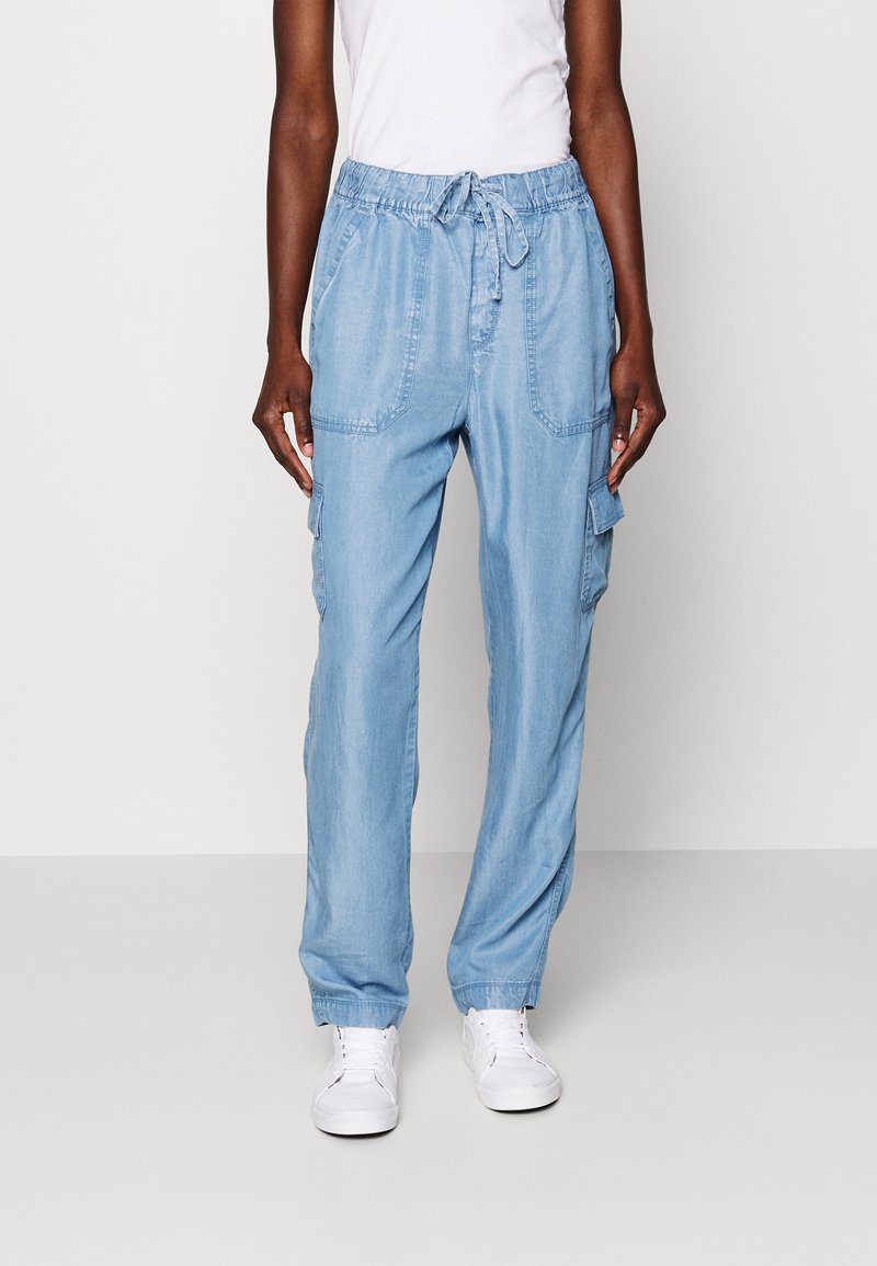 Gap Tall EASY PANT CHAM Cargo trousers chambray/dark blue Zalando.ie