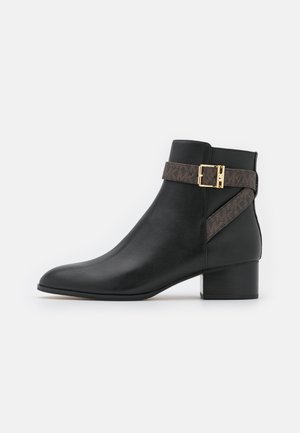 BRITTON - Kotníkové boty - black/brown