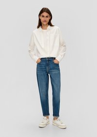 s.Oliver MIT WASCHUNG - Jeans fuselé - blau