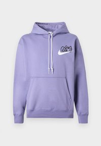 Fialová mikina s kapucňou na šnúrku, prednou vreckom a čiernym logom "Vibe" so symbolom Nike. Vyrobená z mäkkého materiálu s rebrovanými manžetami.