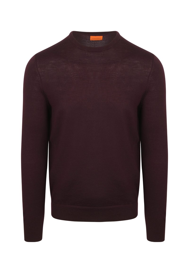 Bordeaux gebreide trui met een ronde hals, lange mouwen en geribde boorden en zoom, gemaakt van een lichte, zachte stof.