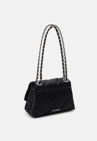 Steve Madden BVOLTURI - Skulderveske - black/silver