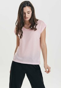 ONLY ONLSILVERY V NECK NOOS - Camiseta básica - vintage indigo