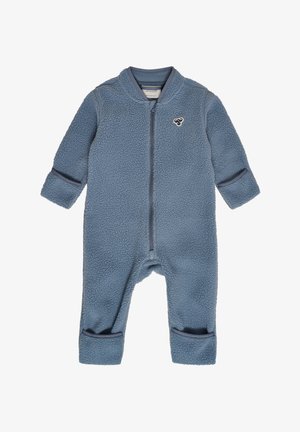 Blauer Fleece-Babystrampler mit langen Ärmeln, durchgehendem Frontreißverschluss, Bündchen an Ärmeln und Beinen sowie kleinem Logo auf der Brust.