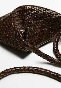 Massimo Dutti Axelremsväska - dark brown