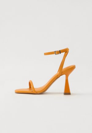 High heeled sandals - orange