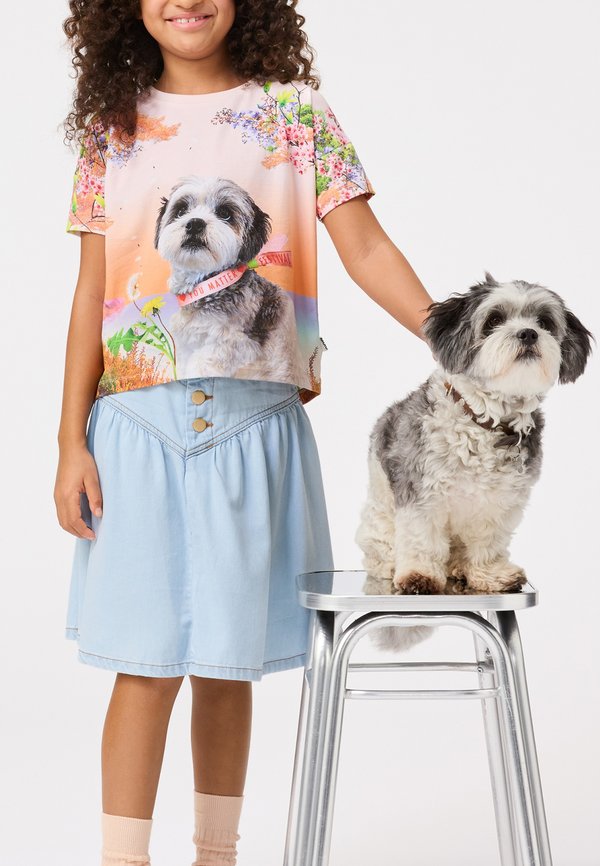 RAEESA - Print T-shirt - festivalgoers