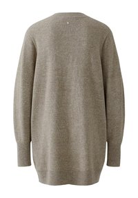Übergroßer beiger Pullover mit geripptem Saum und Bündchen, Rundhalsausschnitt und einem kleinen dekorativen Knopf auf der Rückseite. Weiche Textur.