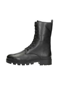 Zwarte leren veterschoenen met een textuurafwerking, hoge schacht en robuuste rubberen zool voor duurzaamheid en grip.