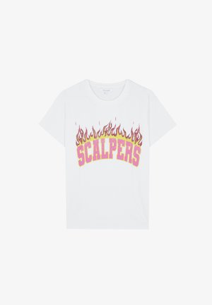 White cotton T-shirt featuring the text "SCALPERS" in bold pink with glitter accents, surrounded by flame graphics in red and pink.