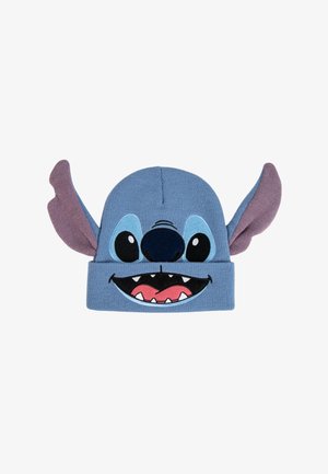 Berretto lavorato a maglia blu con design del personaggio Stitch, caratterizzato da grandi orecchie, occhi neri e una bocca con denti aguzzi. I dettagli ricamati ne esaltano la texture.