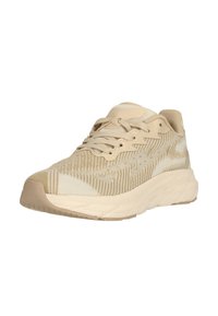 Beige sportieve schoen met een bovenwerk van mesh, met diagonale strepen en een gevoerde kraag. Intricate textuurpatroon en rubberen zool.
