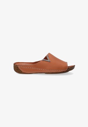 Orange læder slip-on sandal med et buet design, åben tå og korksål. Har hvid syning og en metallisk detalje på overdelen.