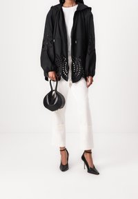 BOSS Tunn jacka - black