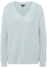 Hellblau gestrickter Pullover mit V-Ausschnitt, weiten Ärmeln und geripptem Saum sowie Bündchen. Die Textur ist grob und atmungsaktiv.