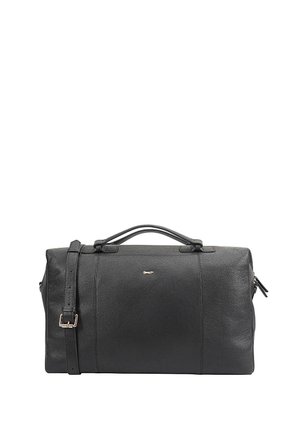 Schwarze Leder-Duffle-Tasche, rechteckige Form, glatte Textur, doppelte Griffe, verstellbarer Riemen, goldene Hardware-Akzent, Reißverschluss oben.