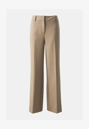 Pantalons beige à jambes larges en tissu lisse, avec une taille ajustée et des plis avant. Présente un design épuré sans poches visibles ni ornements.