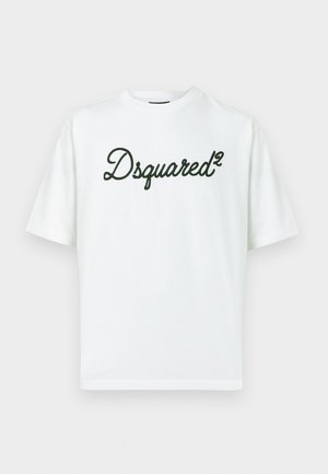 Hvit bomulls-T-skjorte med korte ermer, med en sort brodert logo "Dsquared²" på forsiden i kursiv skrifttype.