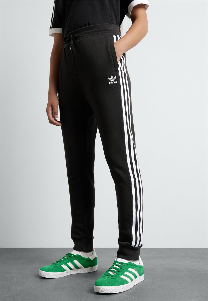 adidas Originals - TREFOIL KIDS - Tracksuit bottoms - black, Enlarge