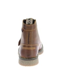 Botte à cheville en cuir marron avec un bout arrondi, des coutures détaillées, une semelle texturée et un tirant à l'arrière pour un enfilage facile.