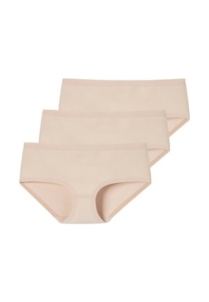 Trois culottes hipster beiges sans couture pour femmes empilées, montrant un tissu lisse et des tailles élastiques douces.
