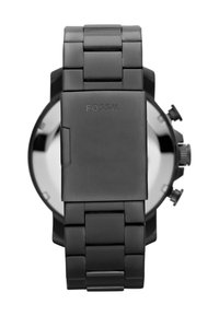 Montre chronographe en métal noir avec un bracelet à maillons et une finition mate lisse. Présente un nom de marque visible et des boutons poussoirs. Boîtier circulaire.