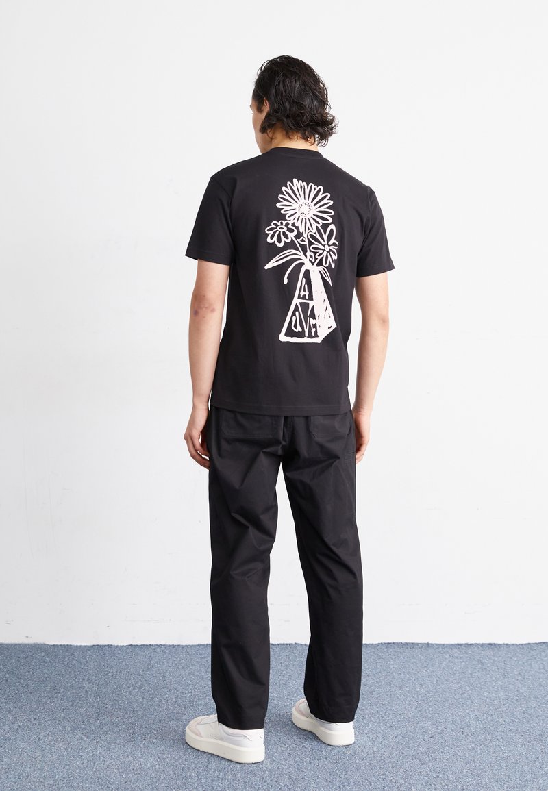 HUF HALLOWS TEE - Camiseta estampada - black