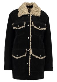 Svart mockajacka med beige fuskpälskrage och -kanter. Har två bröstfickor och två nedre fickor. Silverfärgade tryckknappar synliga.