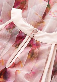 Baker by Ted Baker FLORAL - REGULAR FIT - Koktailové šaty/večierkové šaty - pink