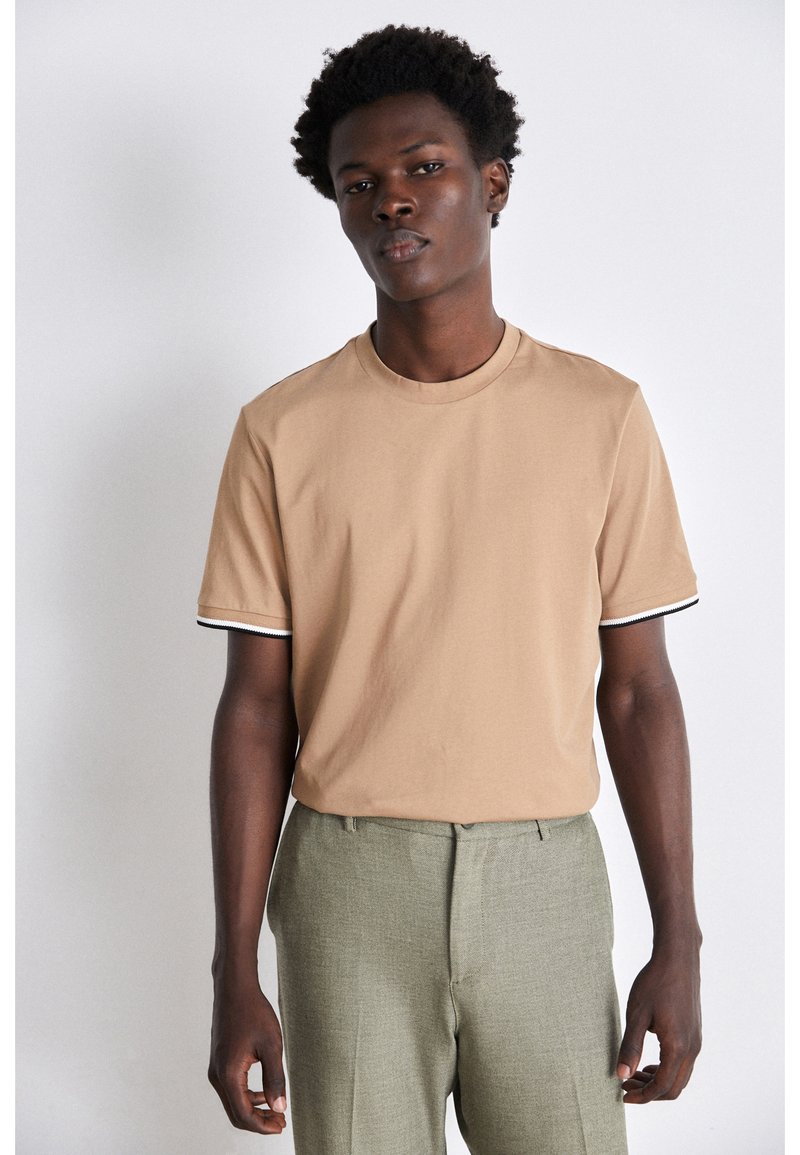 BOSS THOMPSON - Paprasti marškinėliai - medium beige