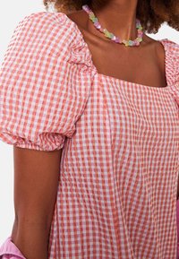 LC Waikiki Vardagsklänning - pink