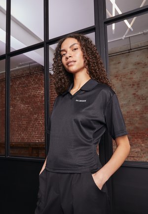 FOOTBALL FITTED TEE SHORT SLEEVE - T-shirt estampada - black