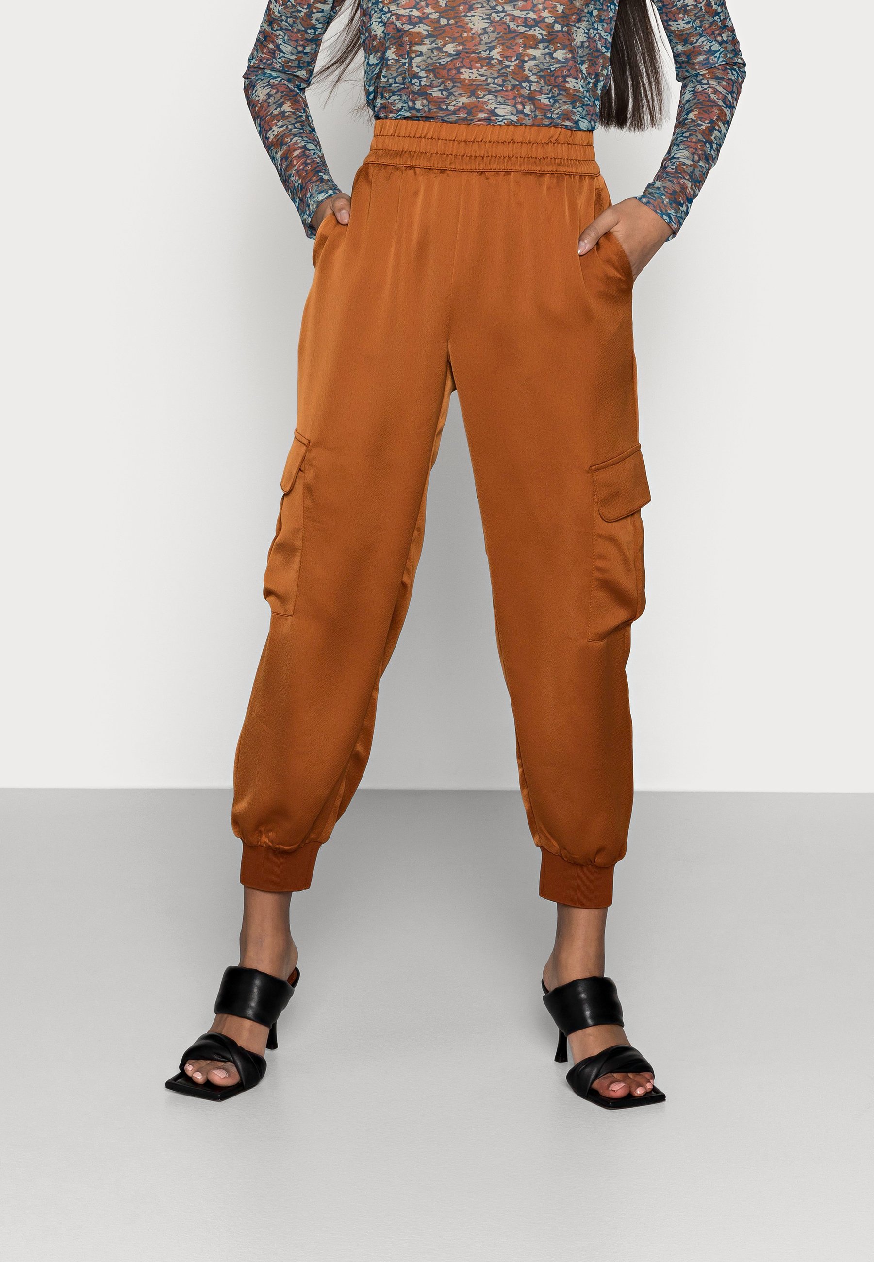 Banana Republic Petite LUXE JOGGER 