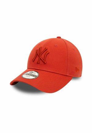 NEW YORK YANKEES - Cap - red