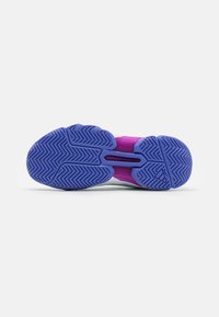 adidas Performance COURTJAM CONTROL - Tenisice za sve terene - light blue